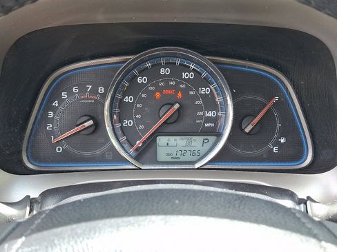 Used 2015 Toyota RAV4 Limited w/ Technology Package AWD/4WD image 21