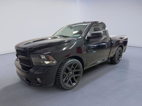 Used 2015 RAM 1500 Express w/ Black Ram 1500 Express Group image 3