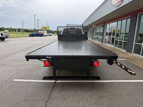 Used 2020 Ford F550 2WD Regular Cab Super Duty w/ XLT Value Package image 7