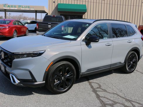 Used 2024 Honda CR-V Sport Touring image 1