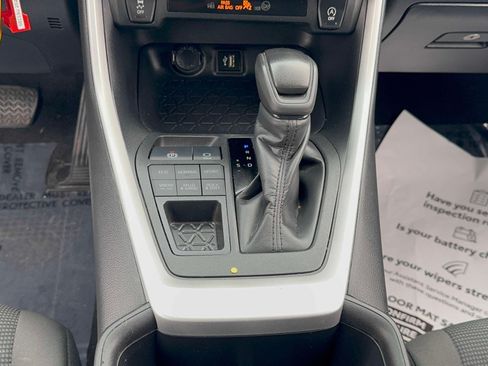 Certified 2024 Toyota RAV4 LE AWD/4WD image 20