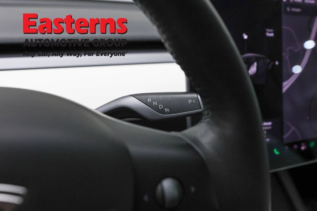 Used 2021 Tesla Model Y Long Range AWD/4WD image 15
