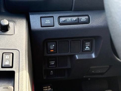 Used 2023 Nissan Frontier Pro-X w/ Pro Convenience Package RWD image 19