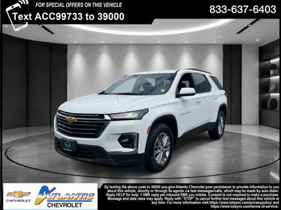 Used 2023 Chevrolet Traverse LT