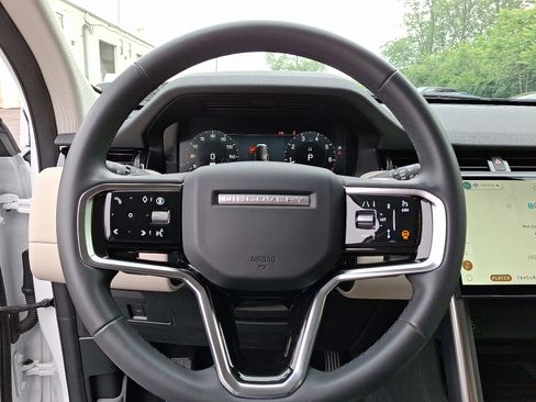 Certified 2024 Land Rover Discovery Sport S image 20