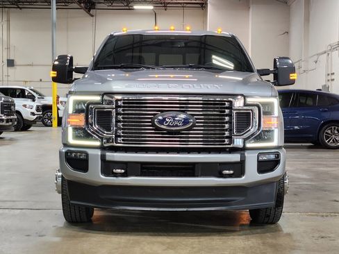 Used 2022 Ford F350 Platinum image 2