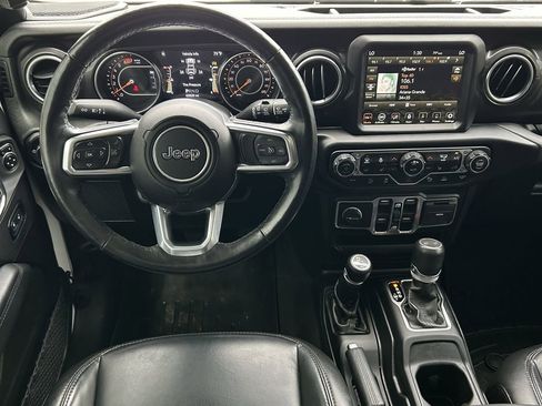 Used 2021 Jeep Wrangler Unlimited Sahara image 12