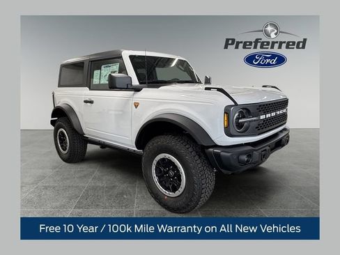 New 2026 Ford Bronco Badlands AWD/4WD image 1