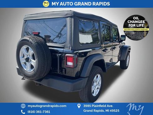 Used 2022 Jeep Wrangler Unlimited Sport AWD/4WD image 4