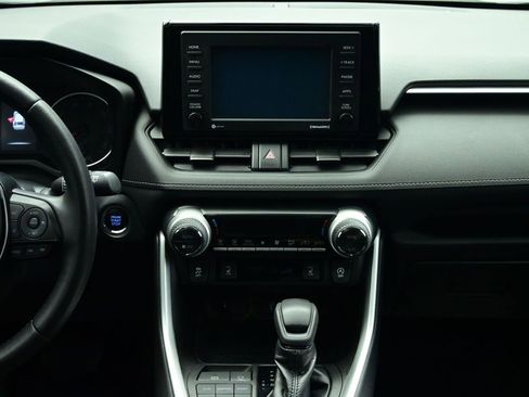 Used 2021 Toyota RAV4 XLE w/ Convenience Package image 37