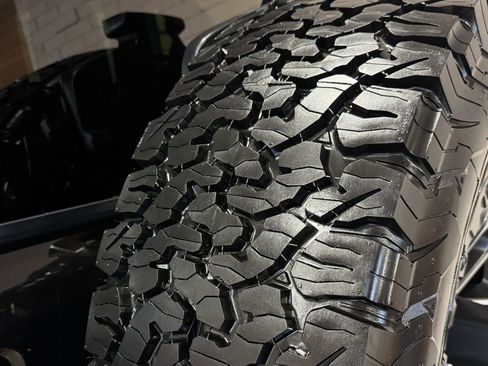 Used 2024 Jeep Wrangler Unlimited Rubicon AWD/4WD image 22