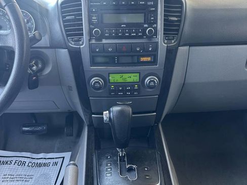 Used 2007 Kia Sorento EX w/ Luxury Pkg RWD image 13