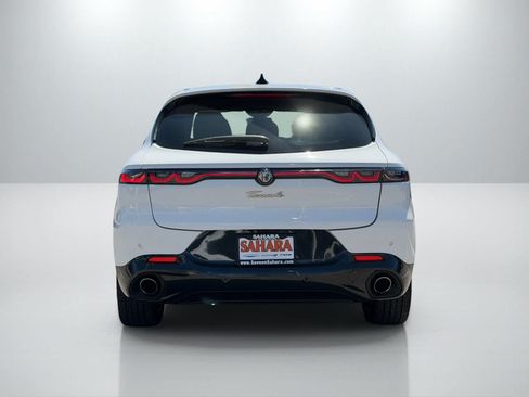 Used 2024 Alfa Romeo Tonale Veloce AWD/4WD image 5