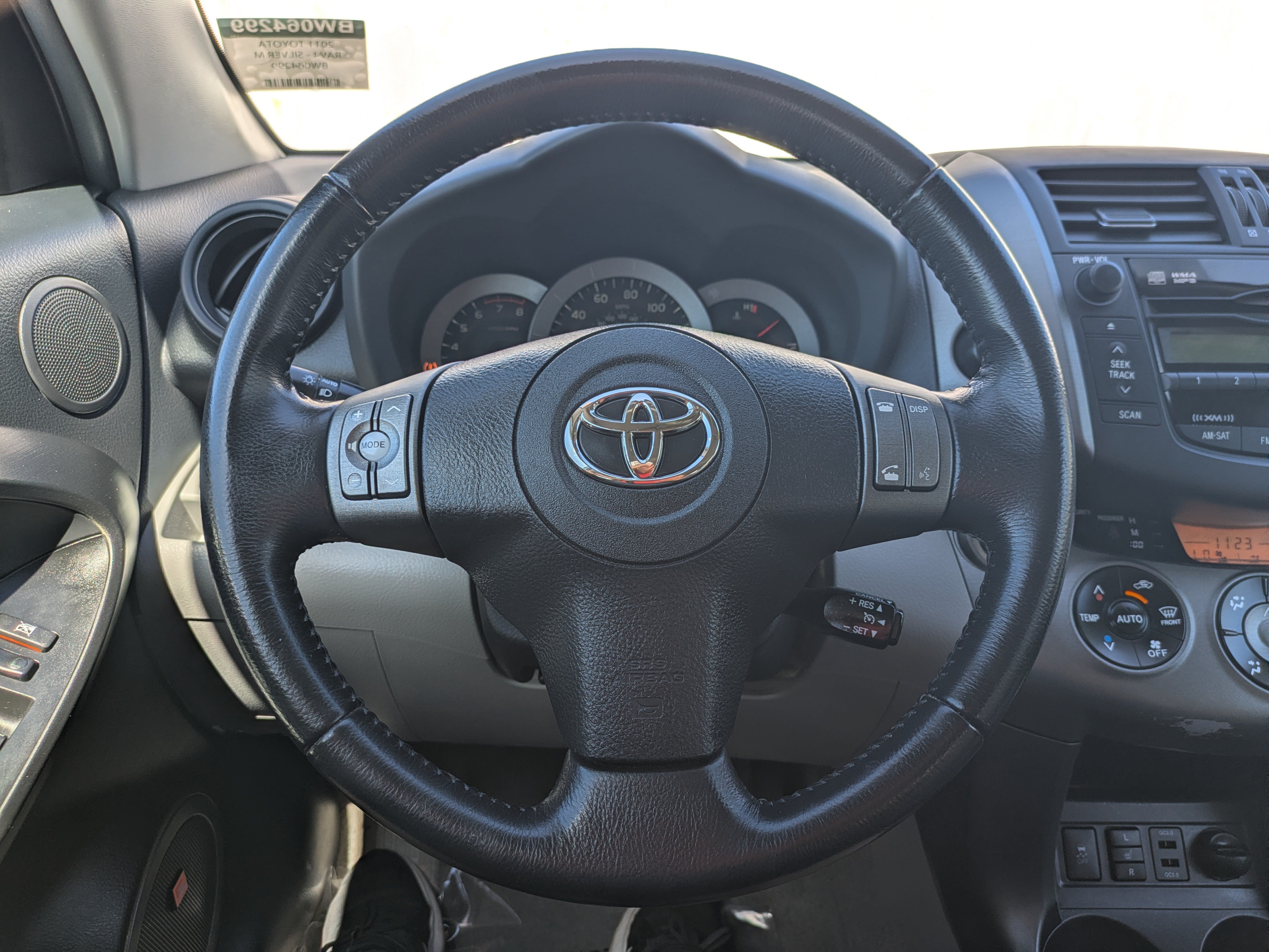 Used 2011 Toyota RAV4 Limited w/ Limited Extra Value Pkg AWD/4WD image 28