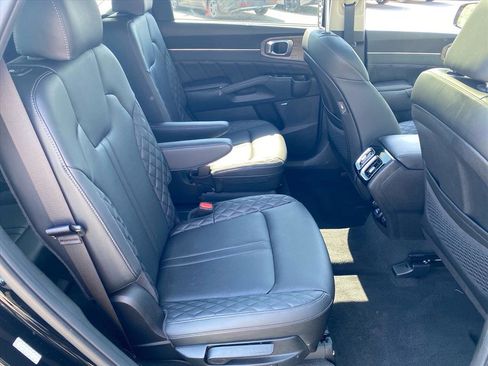 Certified 2023 Kia Sorento SX Prestige AWD/4WD image 27