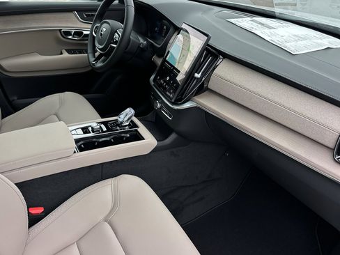 New 2026 Volvo XC90 B5 Plus AWD/4WD image 15