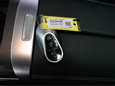 Used 2024 Mercedes-Benz GLC 43 AMG 4MATIC image 17