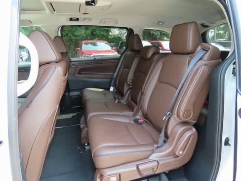 New 2026 Honda Odyssey Touring image 14
