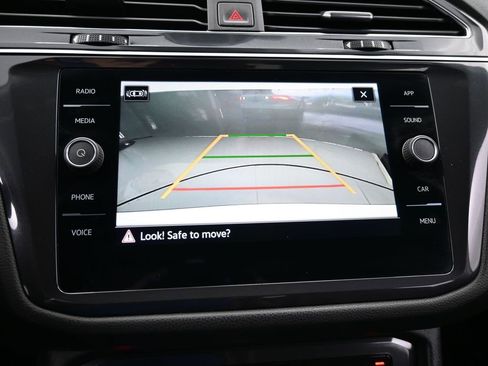 Used 2023 Volkswagen Tiguan SE image 20