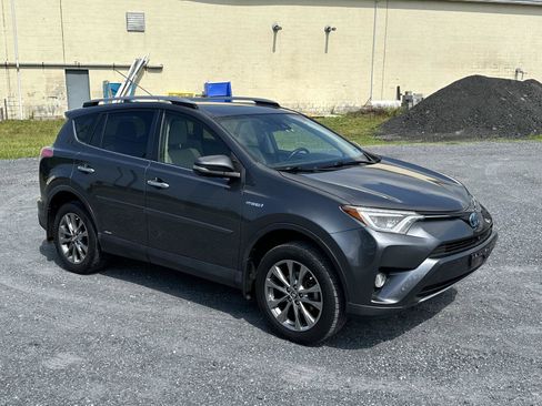 Used 2018 Toyota RAV4 Limited w/ Advanced Technology Package AWD/4WD image 2