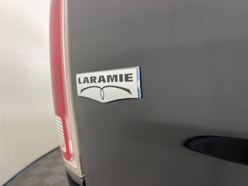 Used 2018 RAM 2500 Laramie w/ Convenience Group AWD/4WD image 4