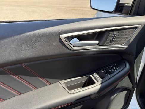 Used 2021 Ford Edge ST-Line image 35