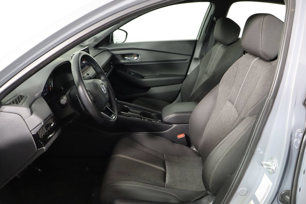 Used 2025 Honda Accord Sport image 14