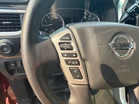 Used 2021 Nissan Titan SL w/ Moonroof Package AWD/4WD image 16