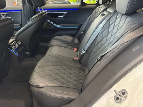 Used 2025 Mercedes-Benz S 580 4MATIC Sedan image 33