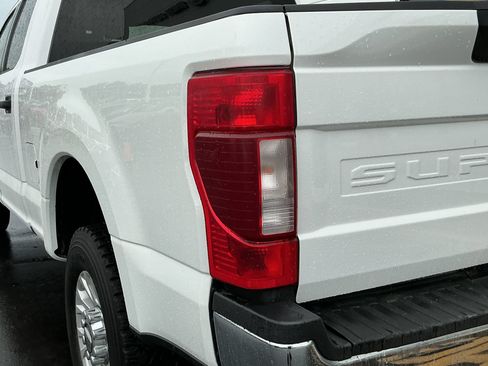 Used 2021 Ford F250 XLT w/ FX4 Off-Road Package AWD/4WD image 31