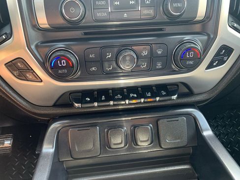 Used 2015 GMC Sierra 2500 SLT w/ Driver Alert Package image 29