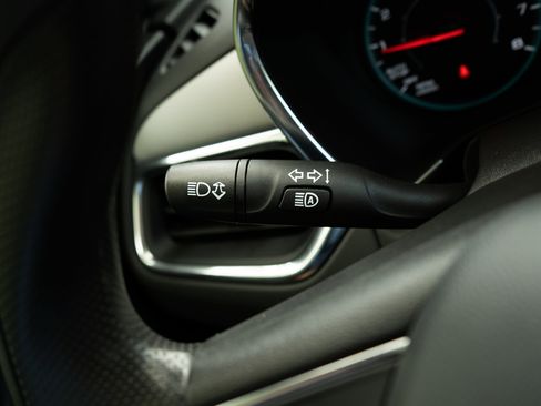 Used 2024 Chevrolet Equinox LS image 23