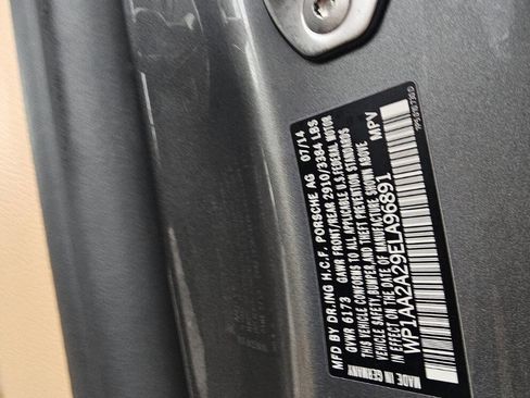 Used 2014 Porsche Cayenne Platinum Edition image 18