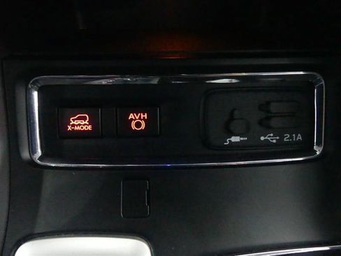 Used 2020 Subaru Ascent Premium w/ Convenience Package image 54