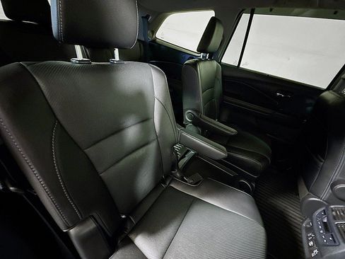 Used 2021 Honda Pilot Elite image 29