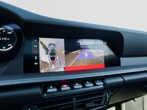 Certified 2024 Porsche 911 Targa 4S image 19