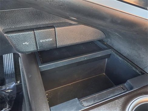 Used 2023 Toyota Camry SE image 62