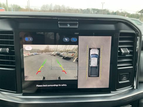 New 2026 Ford F250 Lariat w/ FX4 Off-Road Package image 24