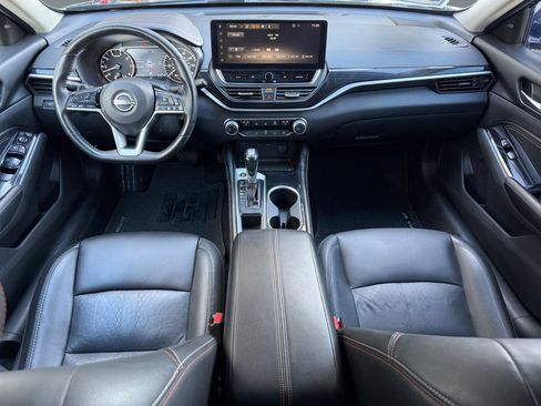 Used 2023 Nissan Altima 2.5 SR w/ SR Premium Package image 14