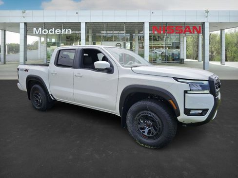 New 2025 Nissan Frontier PRO-4X w/ Pro Premium Package image 2