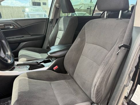 Used 2014 Honda Accord EX image 17