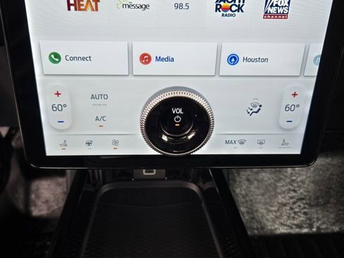 Certified 2025 Ford Mustang Mach-E Select w/ Comfort Package Lite image 10