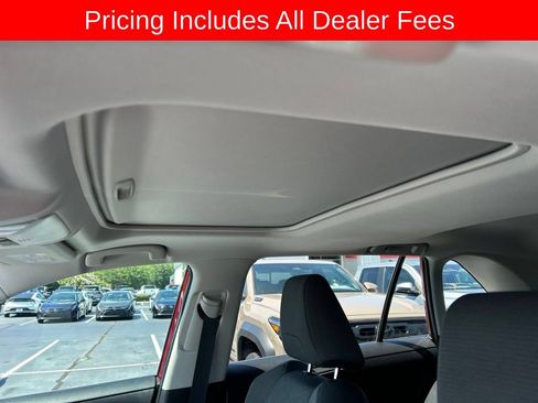 Used 2022 Toyota RAV4 XLE w/ Convenience Package AWD/4WD image 5
