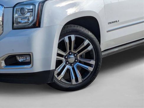 Used 2018 GMC Yukon XL Denali w/ Denali Ultimate Package image 26