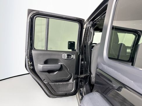 Used 2023 Jeep Wrangler Unlimited w/ Cold Weather Group AWD/4WD image 26