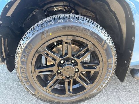 Used 2019 Toyota Tundra SR5 w/ SR5 Upgrade Package RWD image 13