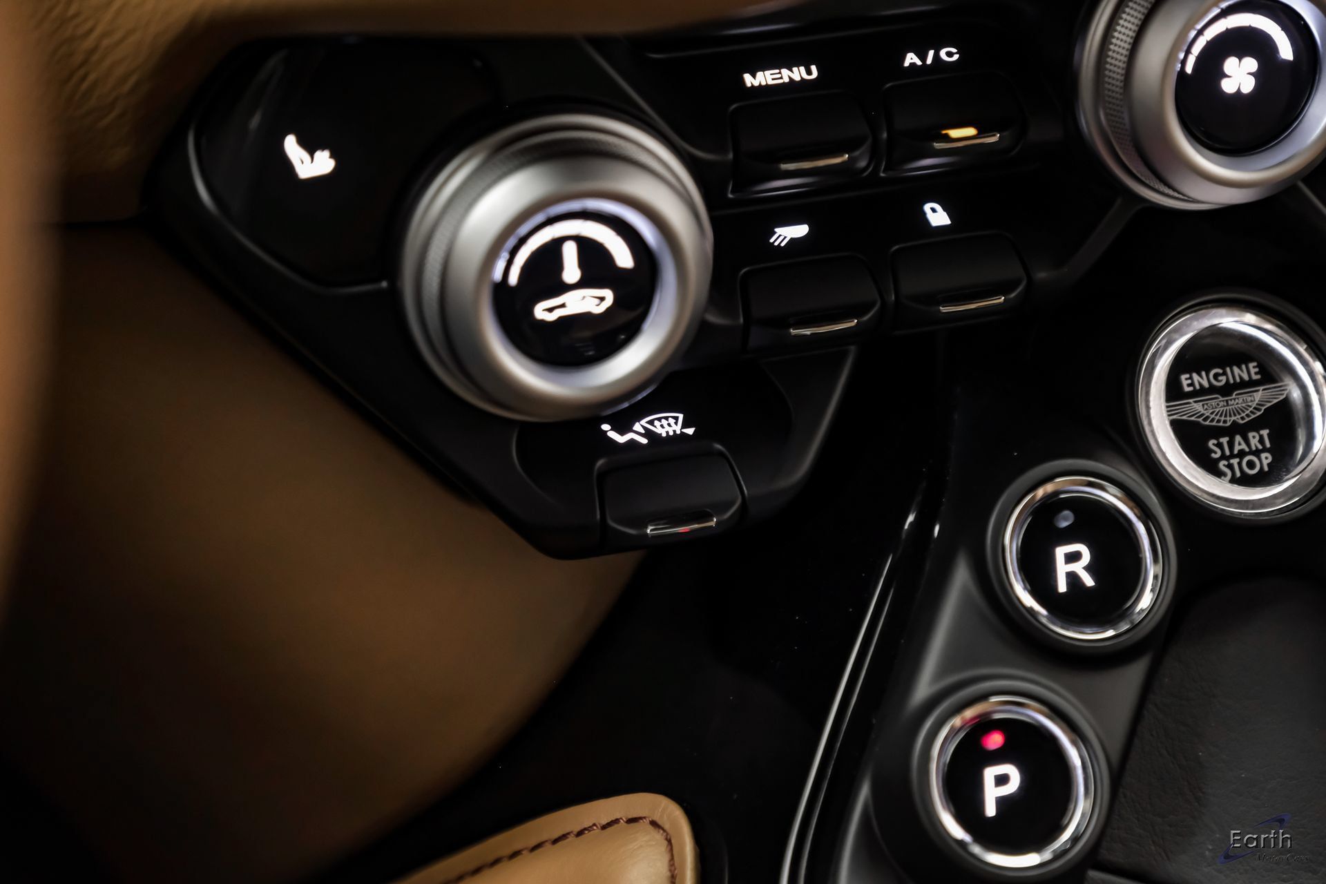 Used 2020 Aston Martin V8 Vantage Coupe RWD image 75