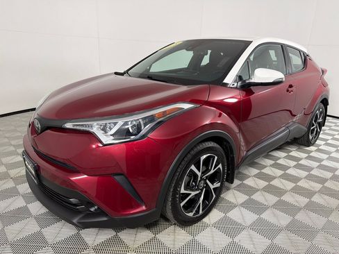 Used 2018 Toyota C-HR XLE image 7