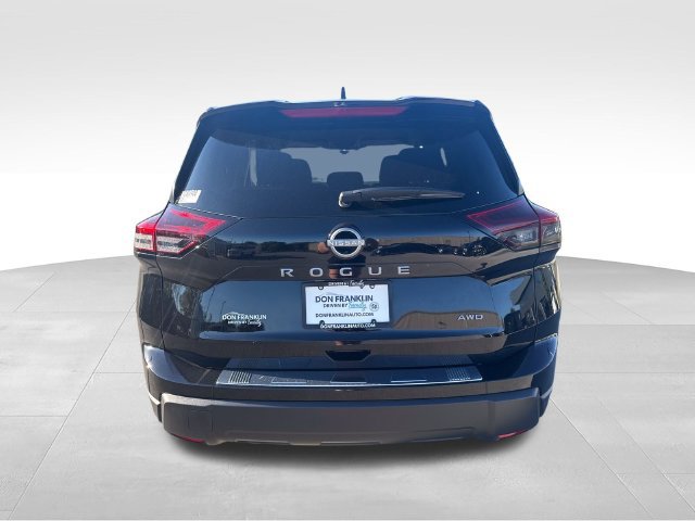 Certified 2026 Nissan Rogue SV w/ Cold Weather Package AWD/4WD image 5