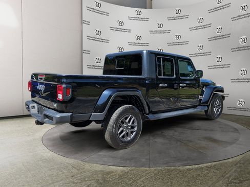 Used 2021 Jeep Gladiator Overland w/ Popular Equipment Package image 5
